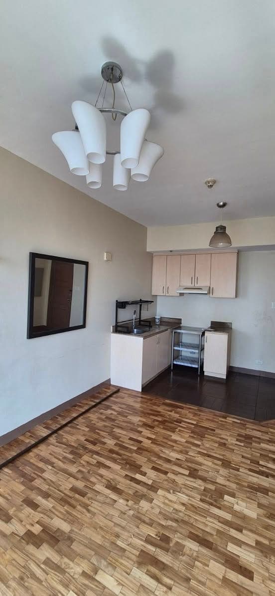 1BR for Rent At The Capital Towers Athens - photo 2