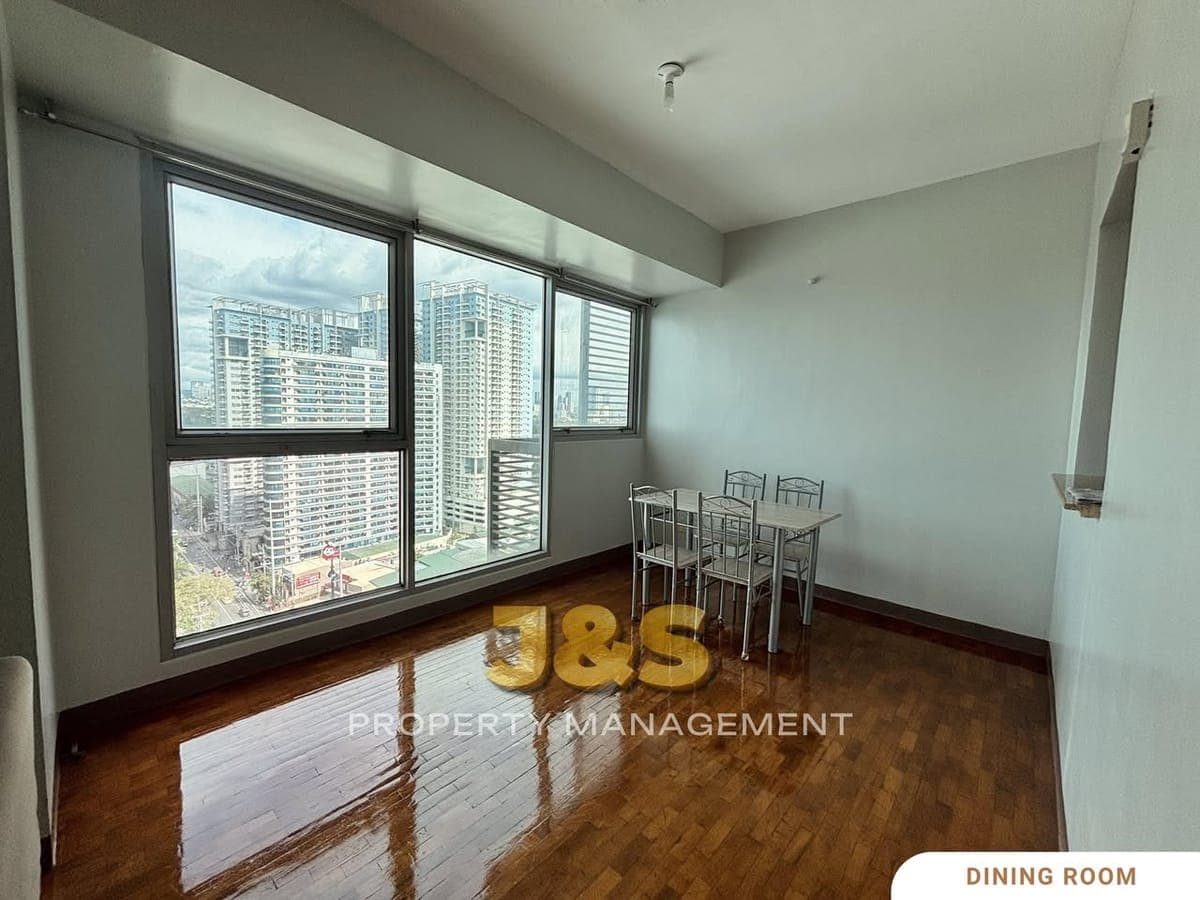 3 Bedroom Condo For Rent at The Capital Towers - photo 4