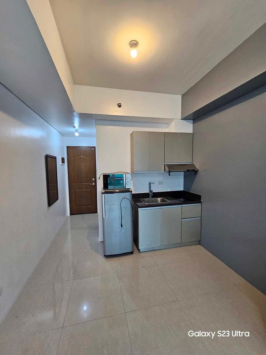 Beacon Tower | Condo Unit For Rent - photo 2