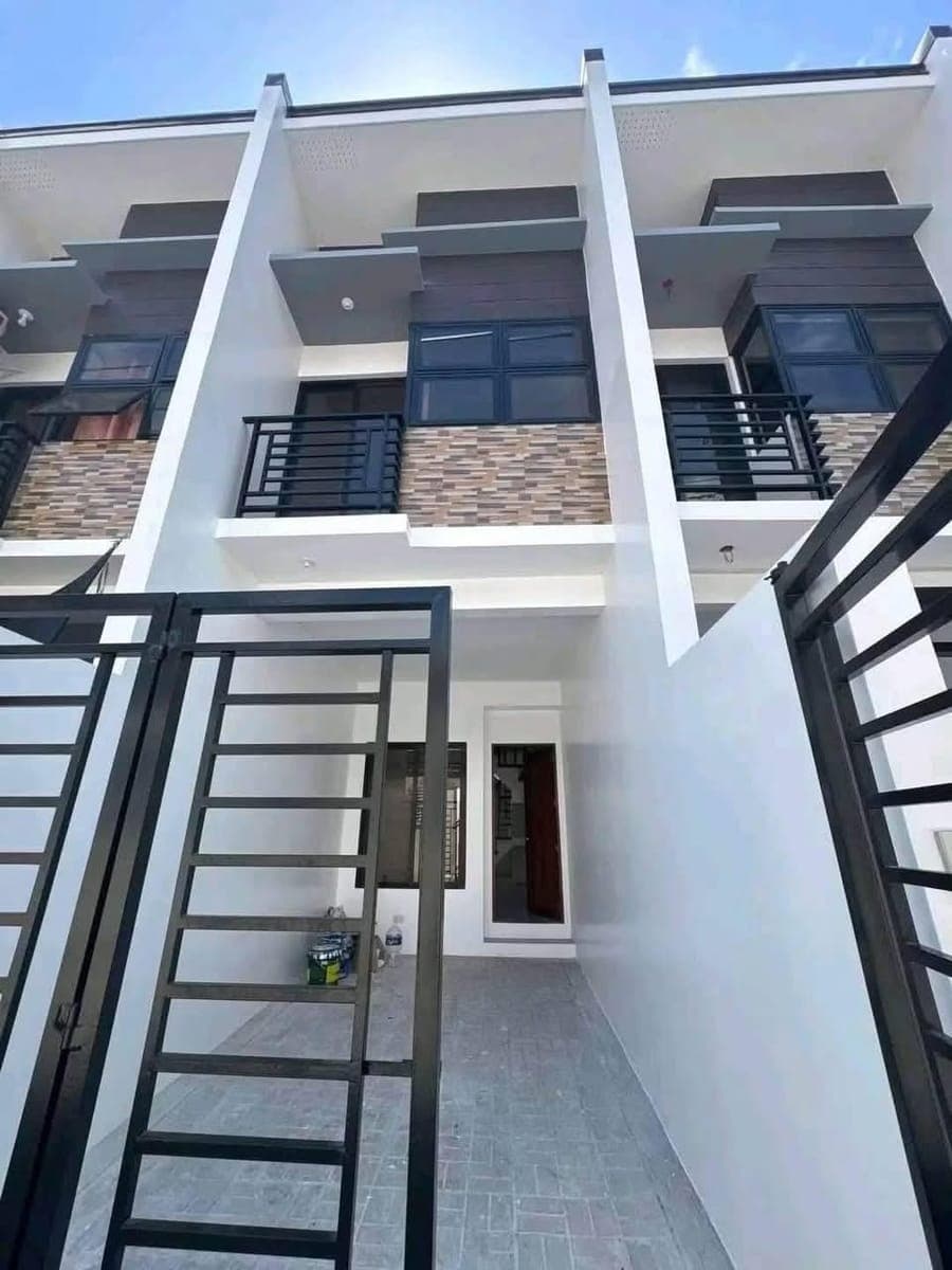 HOUSE FOR RENT - photo 1