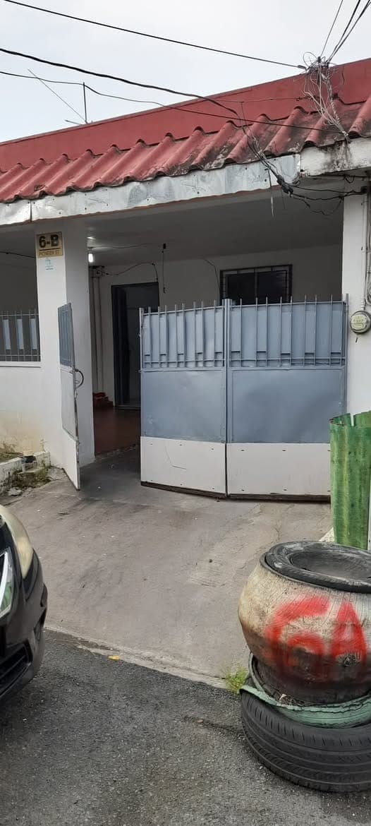 HOUSE FOR RENT IN LAS PIÑAS - photo 2