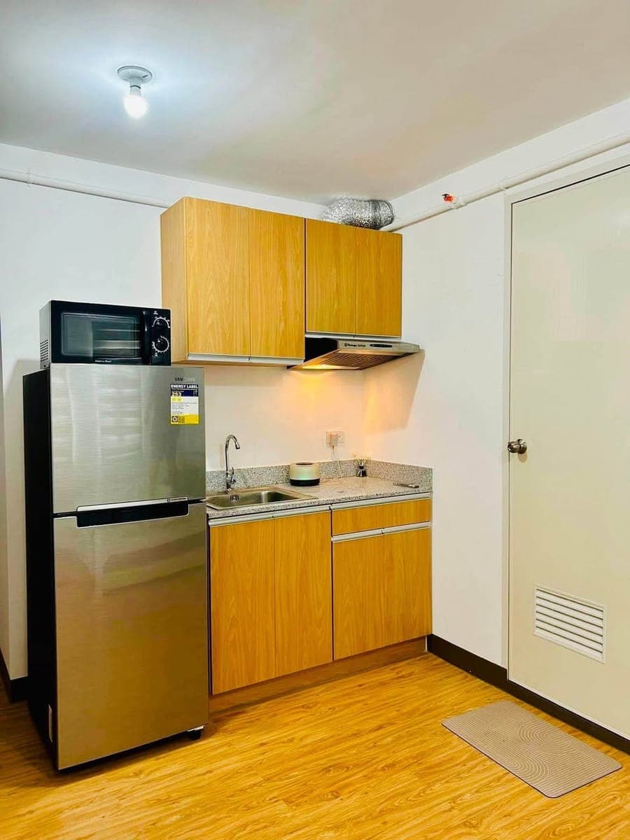𝐅𝐎𝐑 𝐑𝐄𝐍𝐓: Fully Furnished Studio Unit at Metrotowne Center, Las Piñas City - photo 2