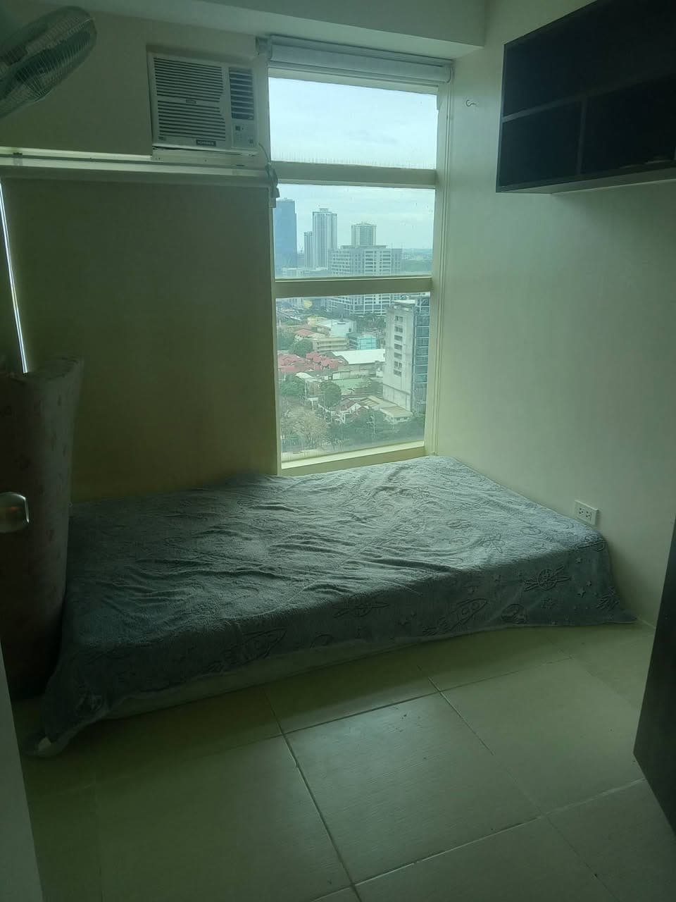 For rent, 2br furnished unit at Symphony tower1 Timog-Sgt Esguerra QC,near GMA7,MRT. - photo 2