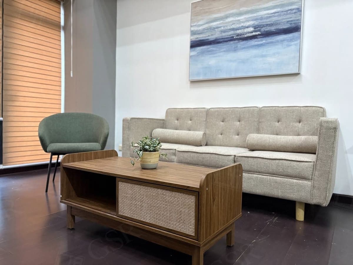 **Fully Furnished One Bedroom Unit with Balcony and Parking For Lease at Gramercy Residences ** - photo 4