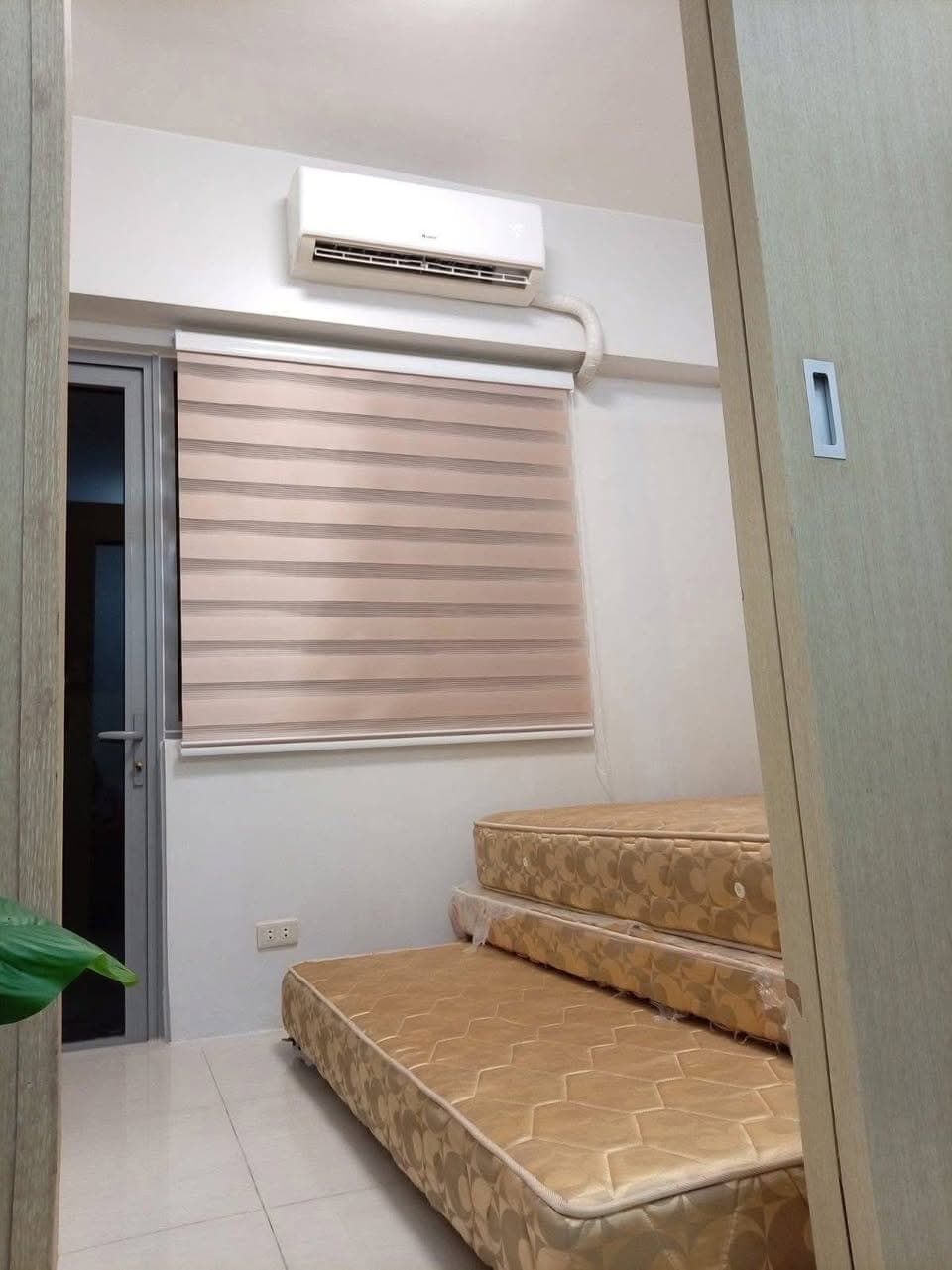 FOR RENT: ₱19k/month. | Inclusive condo dues & Wifi - photo 2