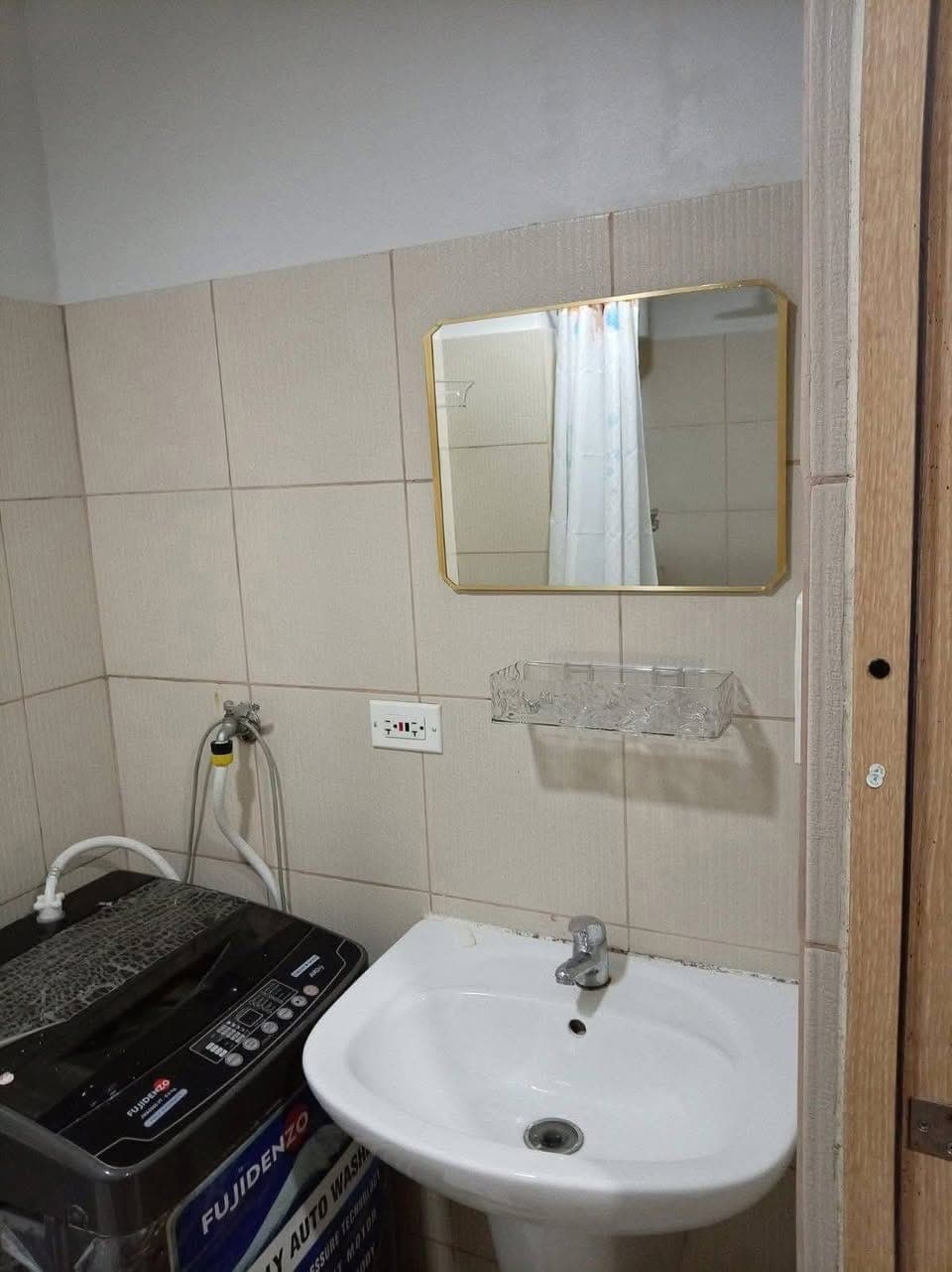 FOR RENT: ₱19k/month. | Inclusive condo dues & Wifi - photo 4