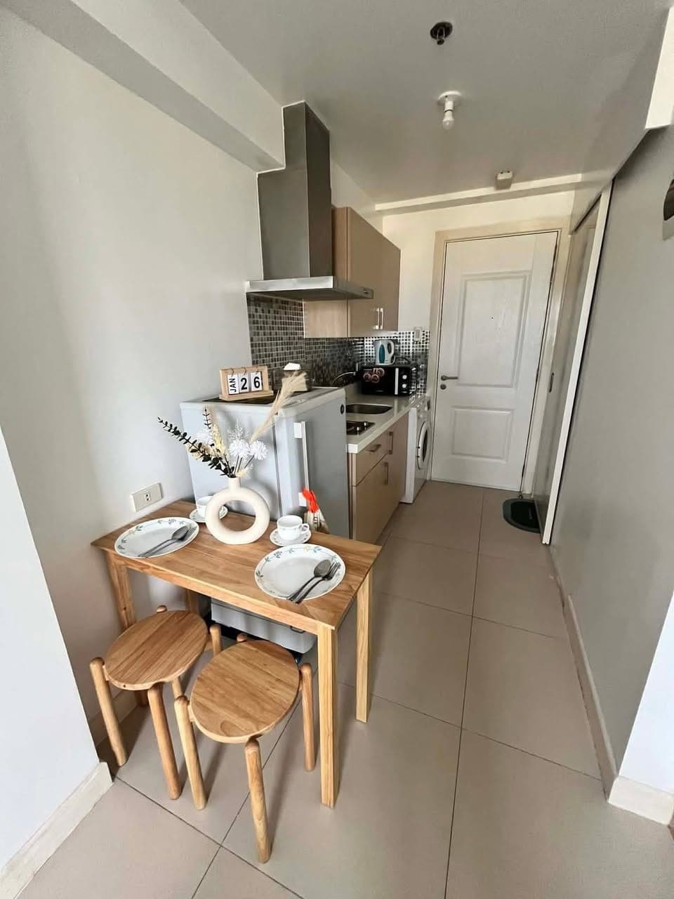 FOR RENT: ₱16,000/month. | Inclusive association dues - photo 3