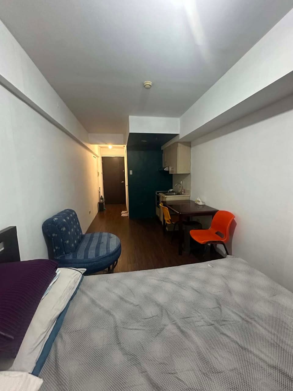 Pinecrest condominium studio unit beside robinsons magnolia nearest gilmore lrt stn., 18k/mo. dues i... - photo 2