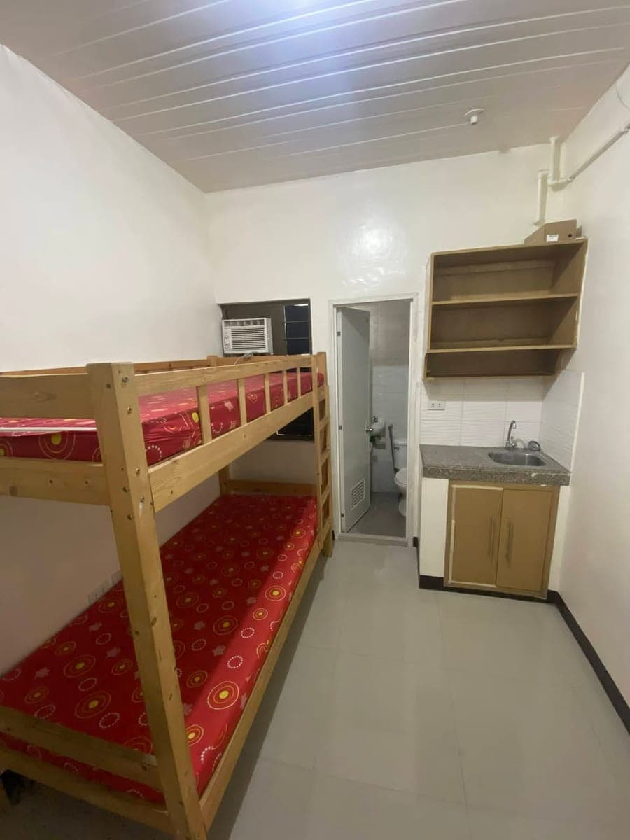 STUDIO TYPE APARTMENT UNIT FOR RENT - photo 5