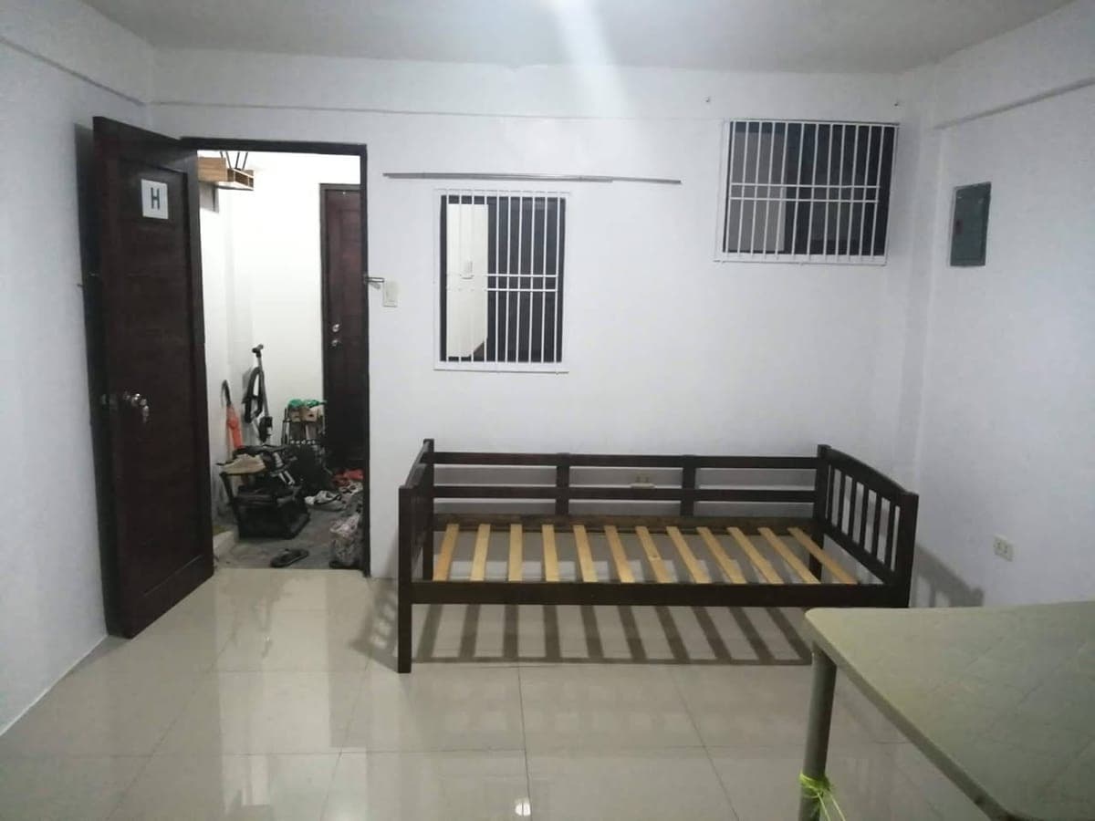 For rent. - photo 1