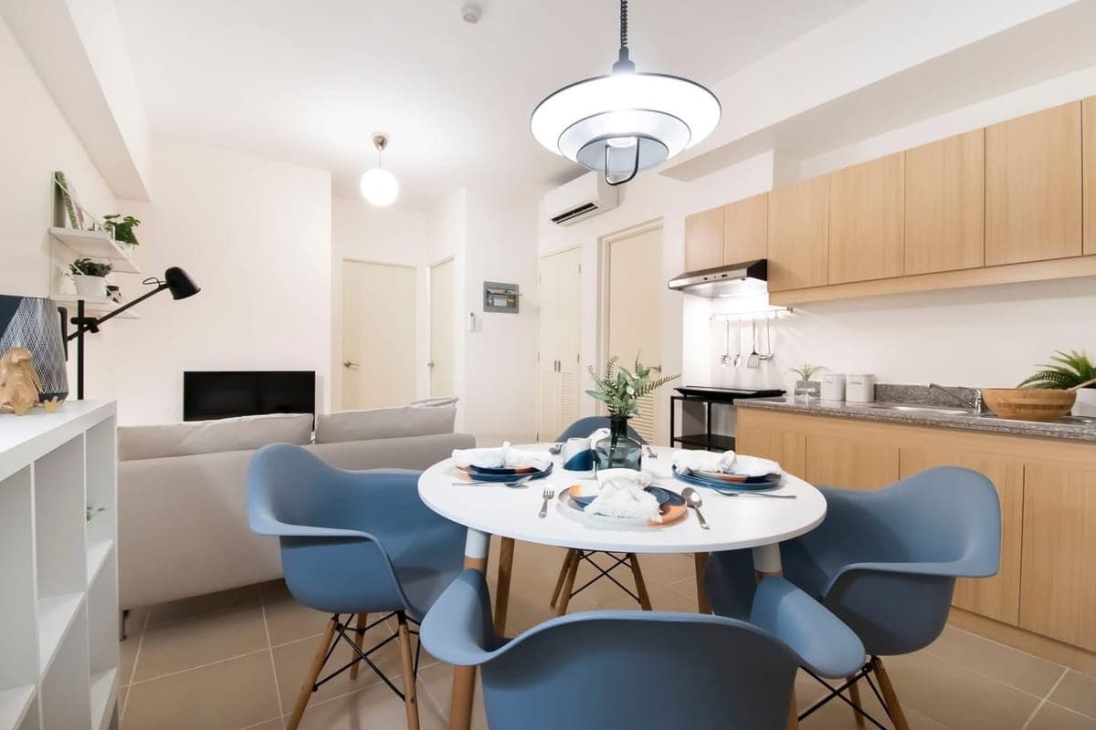 Condo for rent INFINA TOWES DMCI - photo 2