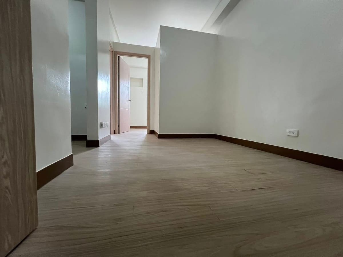 For Rent - photo 1