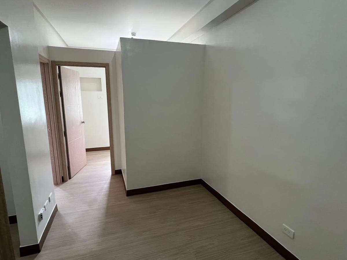 For Rent - photo 2