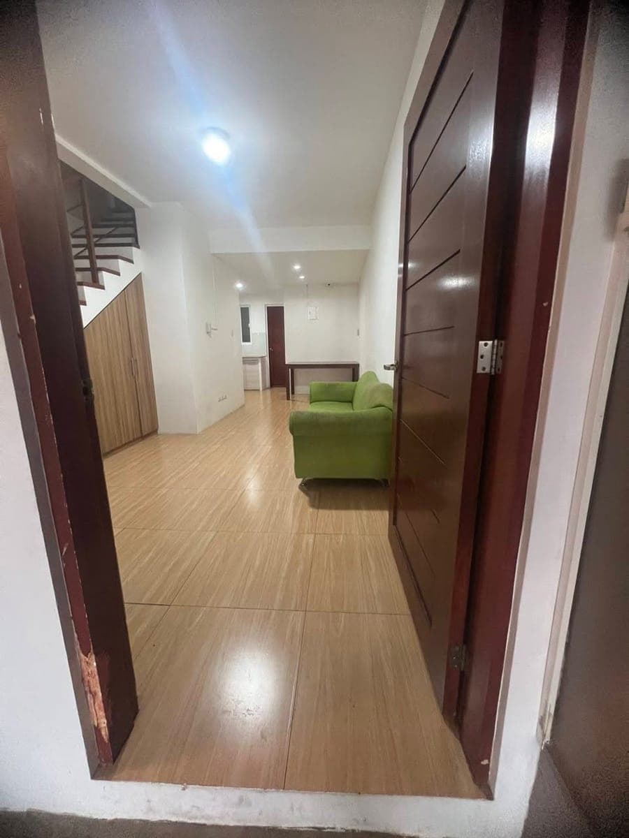 Townhouse For Rent - Pilar Las Piñas City - photo 2