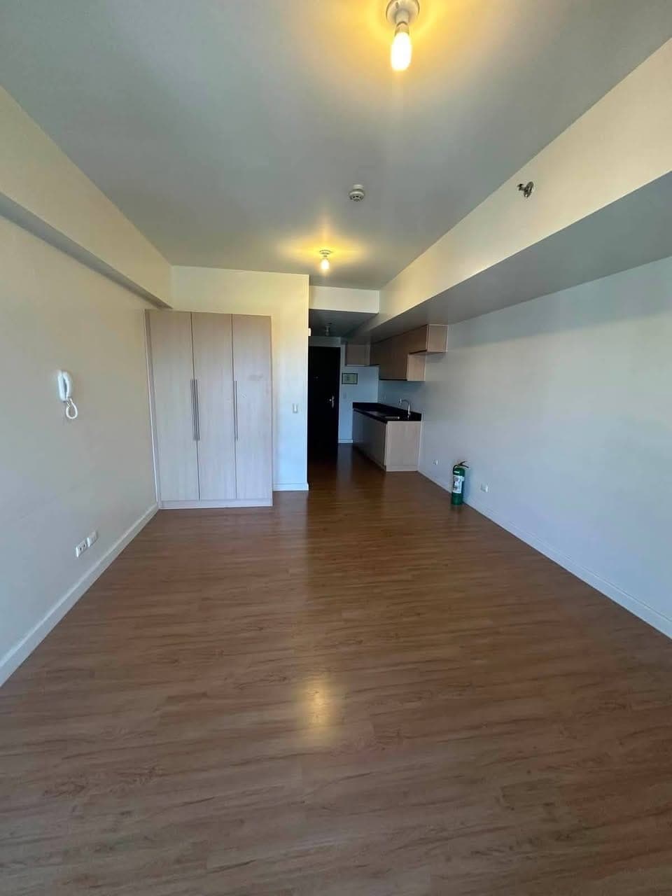 FOR LEASE - photo 2