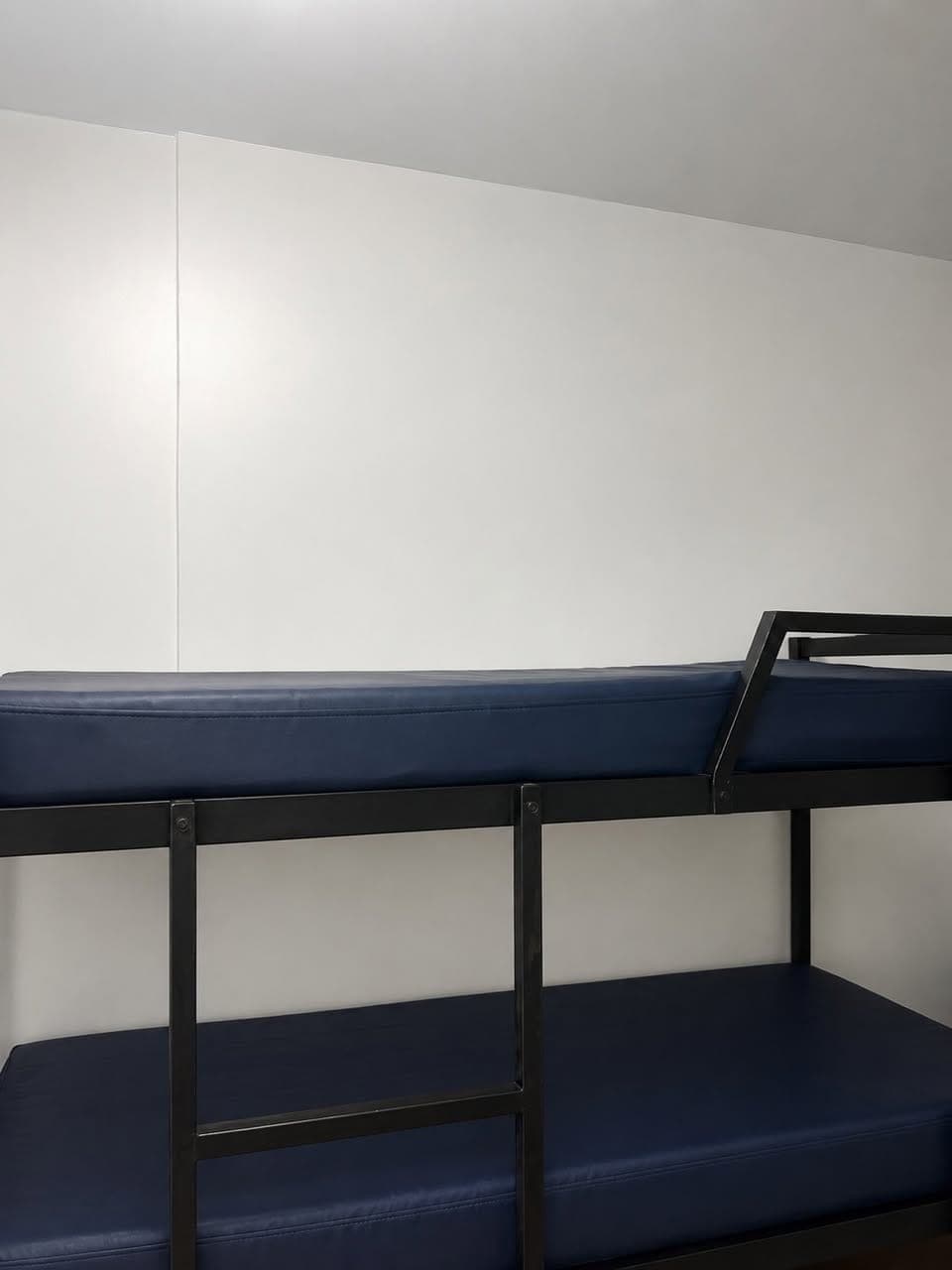 # Victoria Station 1 Dormitory – Bed Space for Rent‼️ - photo 2