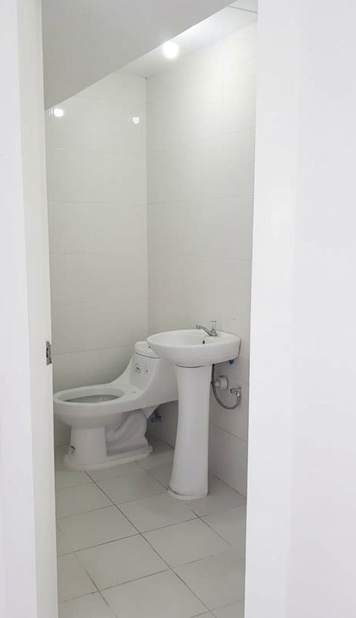 # Victoria Station 1 Dormitory – Bed Space for Rent‼️ - photo 3