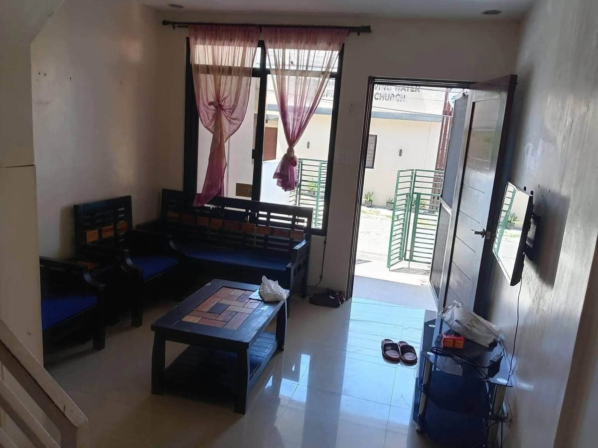 House for Rent town House - photo 3