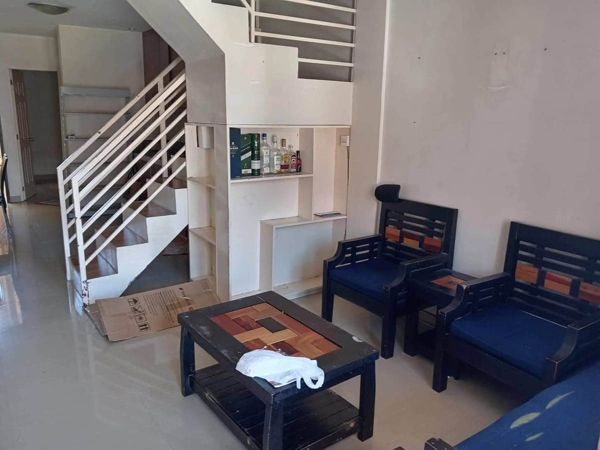 House for Rent town House - photo 4
