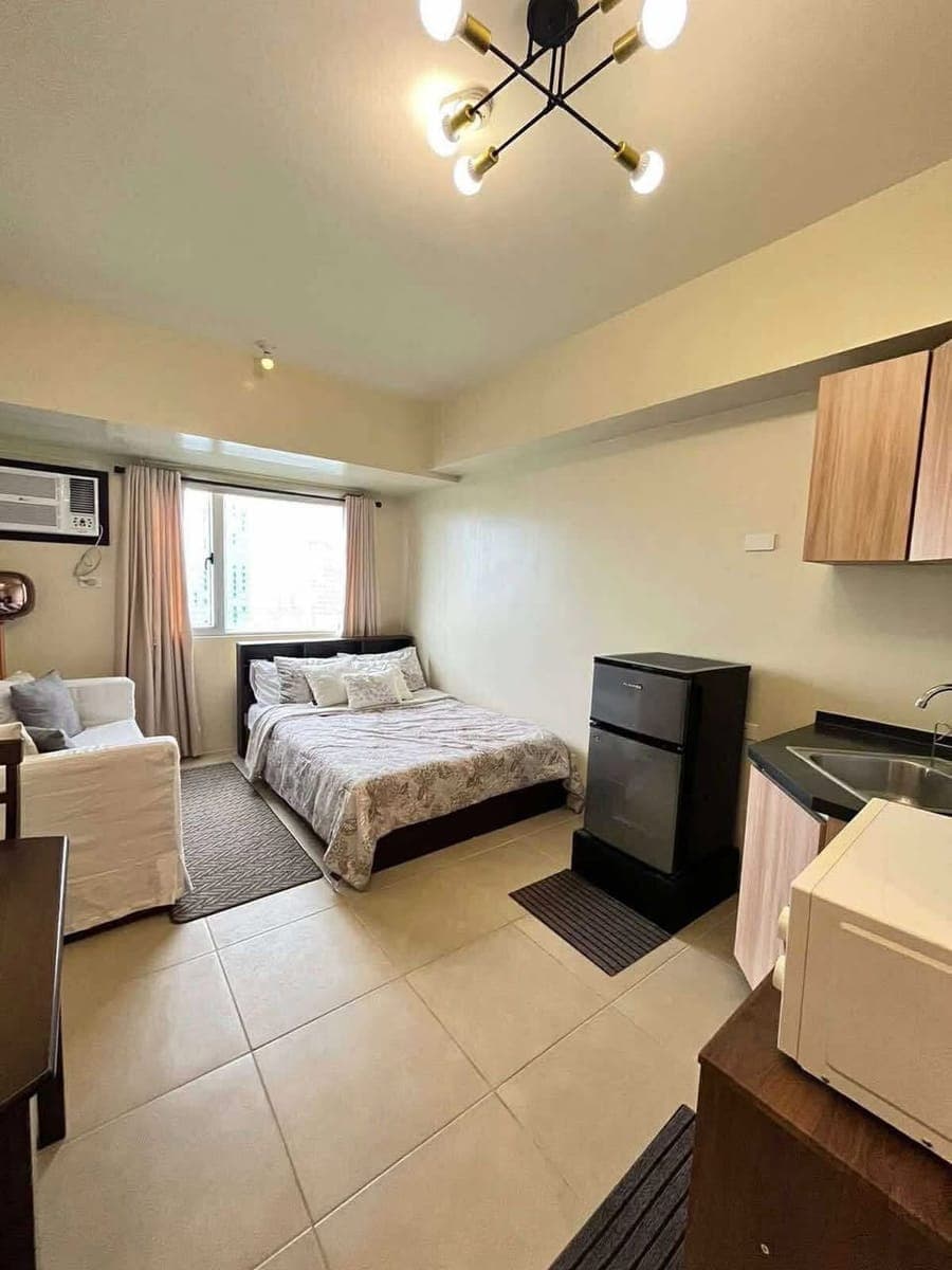 Rush Condo for Rent – Avida Towers Sola – Vertis North Tower 1 - photo 1