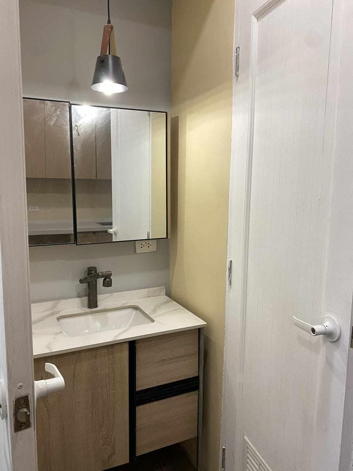 Looking for 4 tenants - photo 3