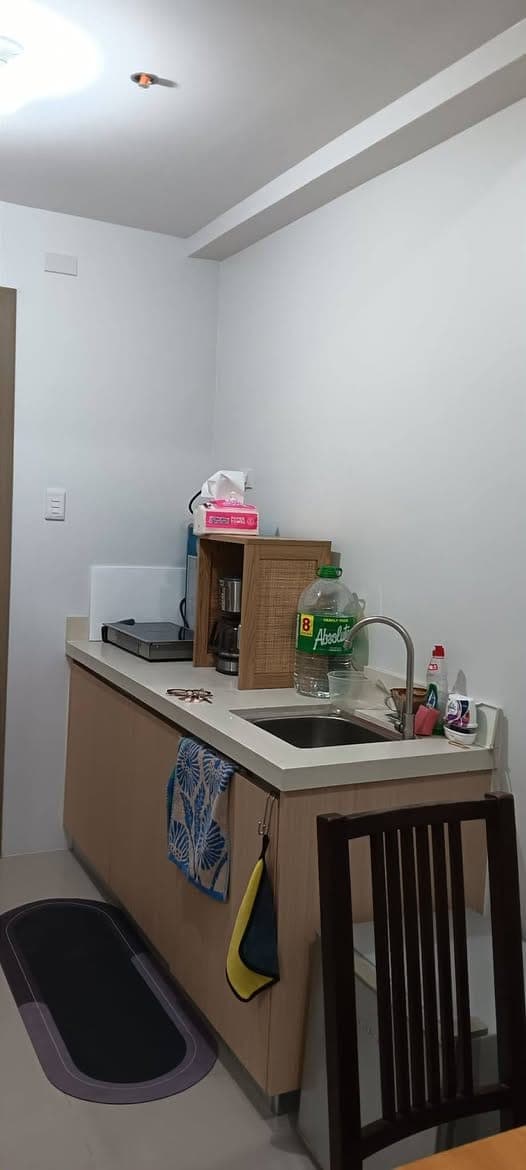 Available longterm for rent 1br semi furnished with balcony Grandmesa Residences - photo 5