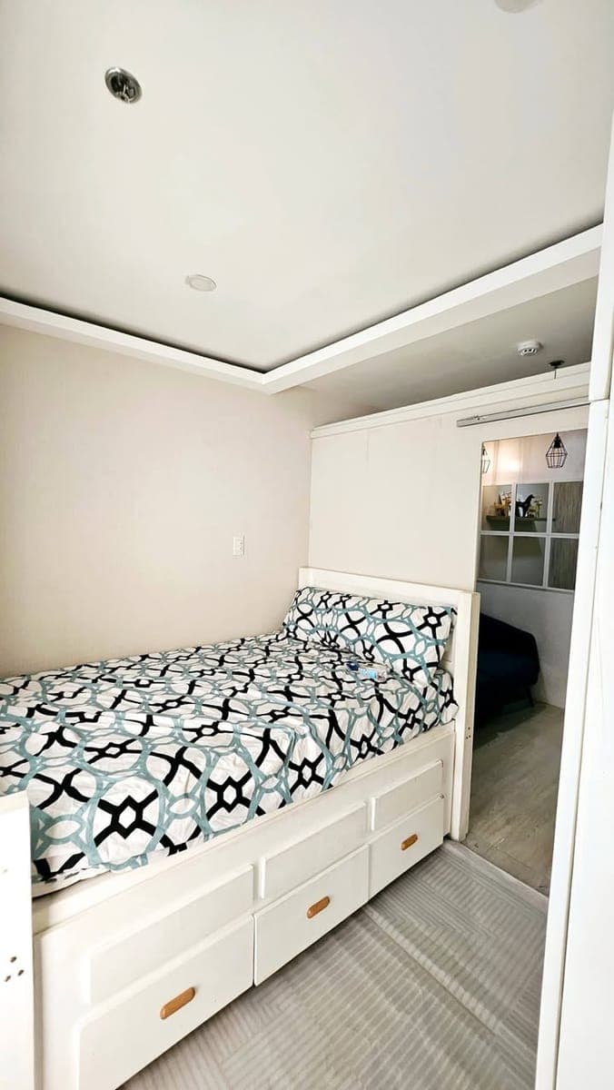 CONDO UNIT FOR RENT - photo 2