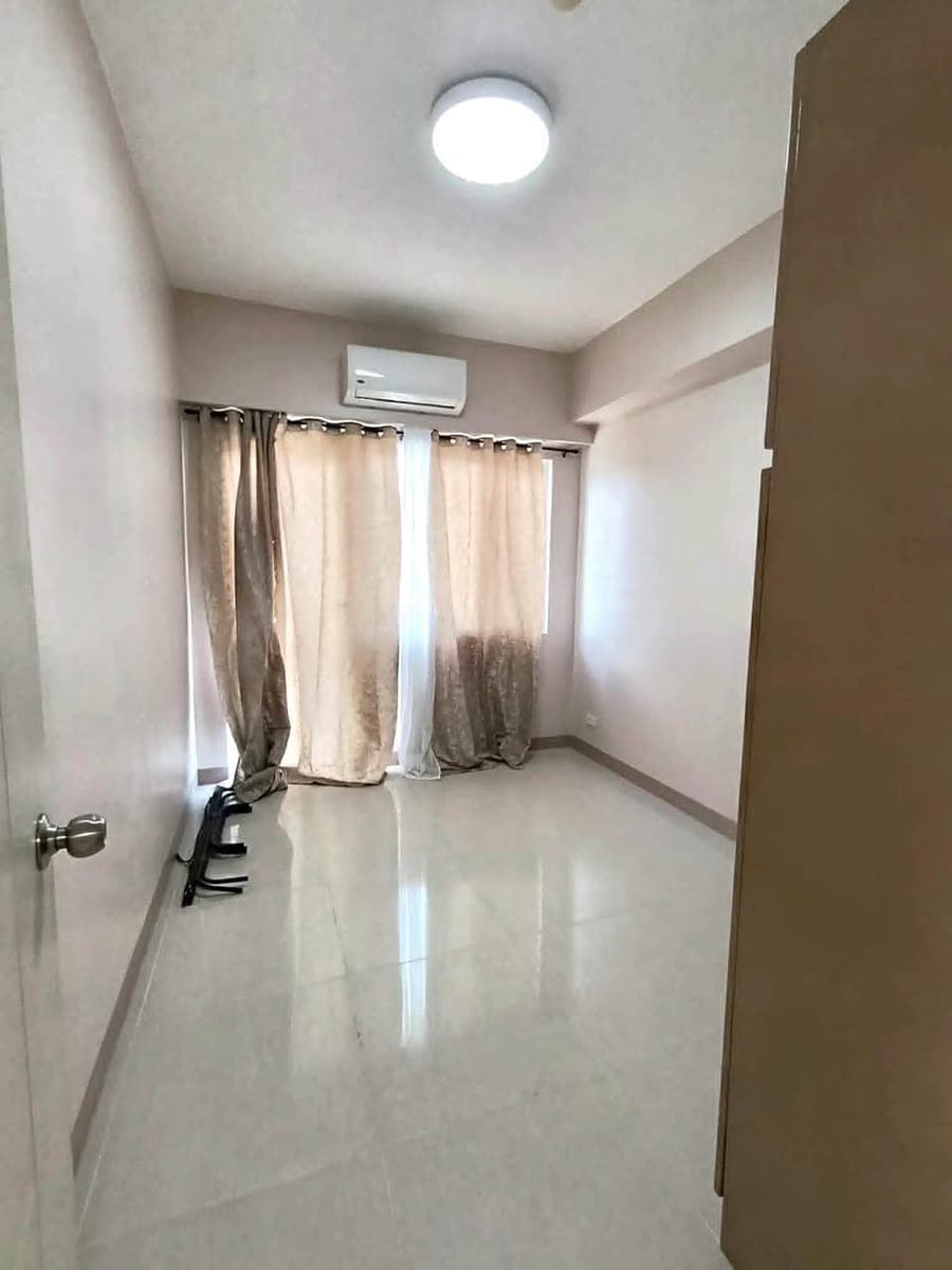 🏡 FOR RENT: SOUTH RESIDENCES LAS PIÑAS – FURNISHED 2BR 🏙️✨LONG TERM - photo 3