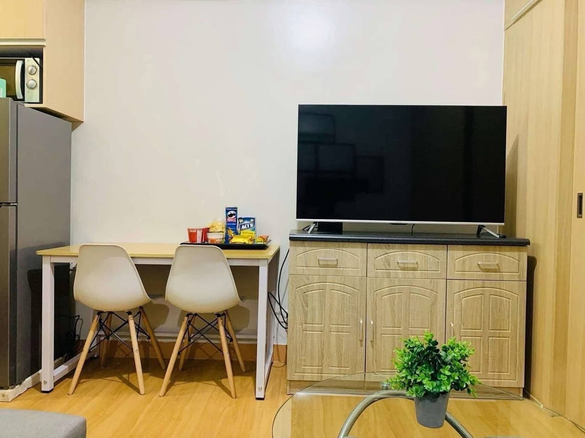 ✨FOR RENT✨LOW RISE CONDO IN QC - photo 5