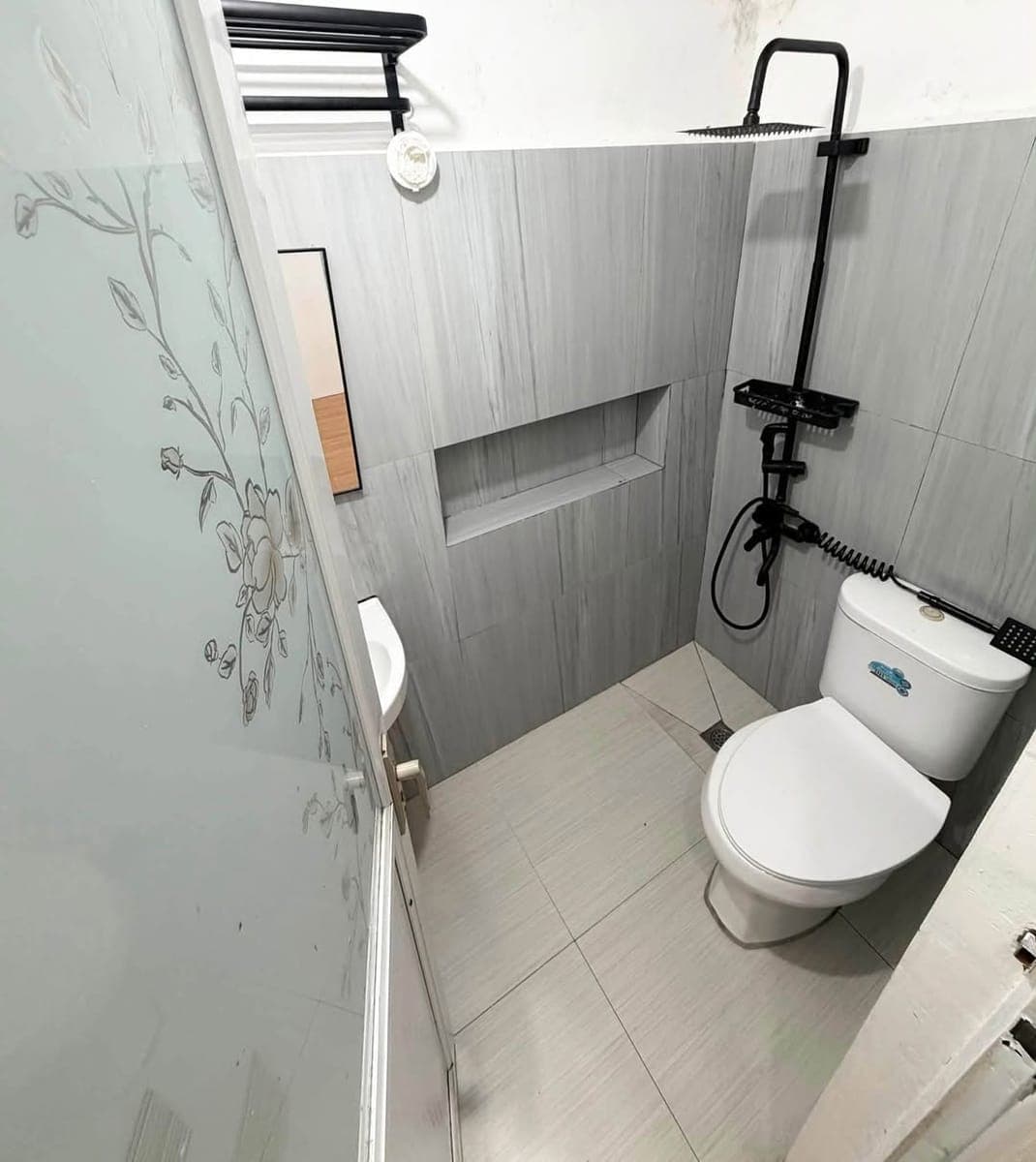 FOR RENT | 1-BEDROOM HOUSE - photo 4