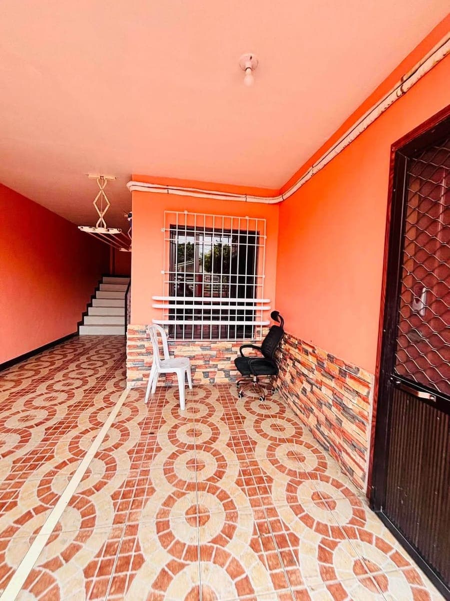 House for rent in las pinas city - photo 1