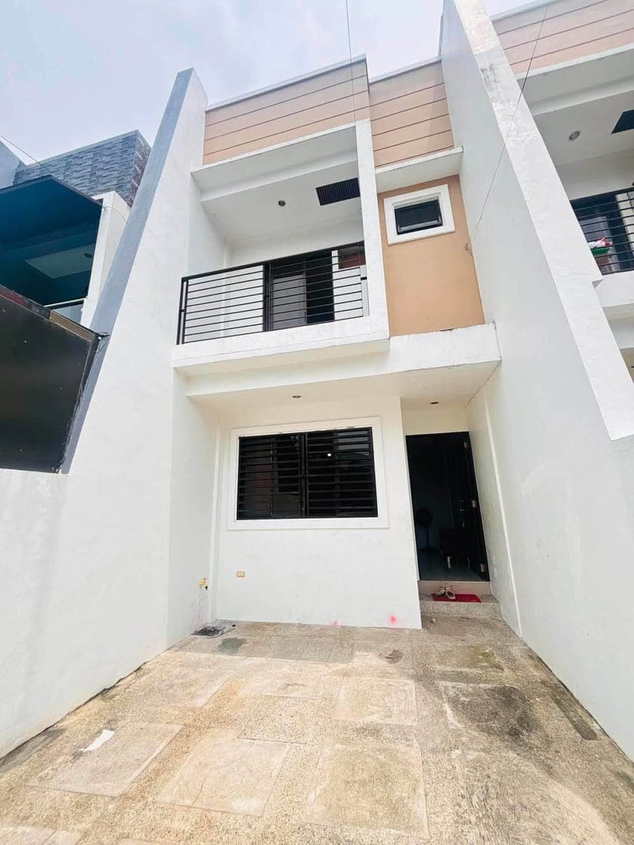 House for rent in las pinas city - photo 1