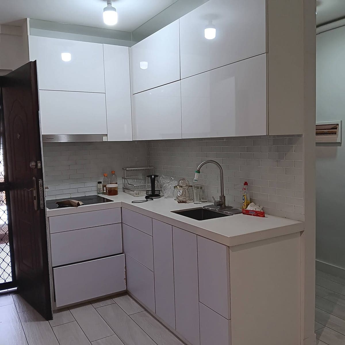 For rent: Condominium inside BF Homes Las Pinas near Southville Int'l School. FA: 43.25sqm, 2BR, 1T&... - photo 3
