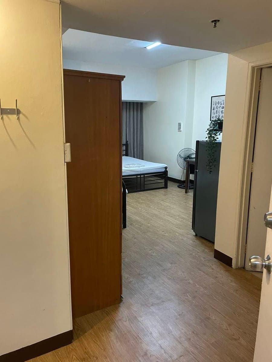 STUDIO UNIT AT PRINCE PLAZA FOR RENT - photo 5