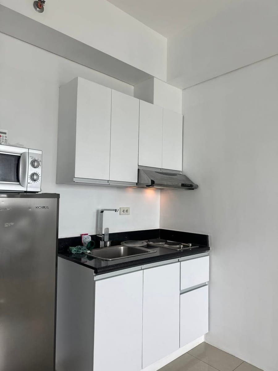 FOR LEASE - photo 2
