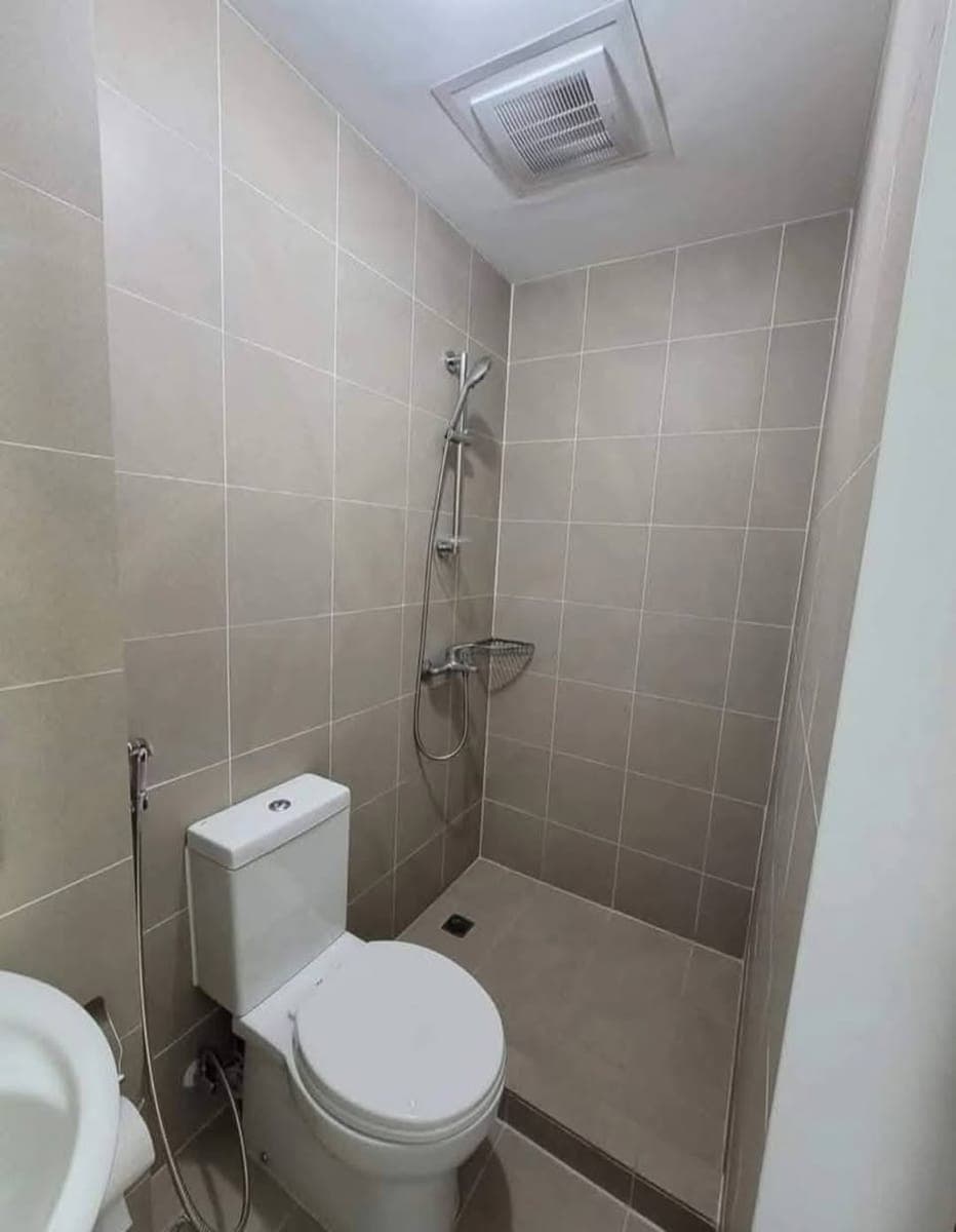 For Rent: The Residences at Commonwealth ✨ - photo 4