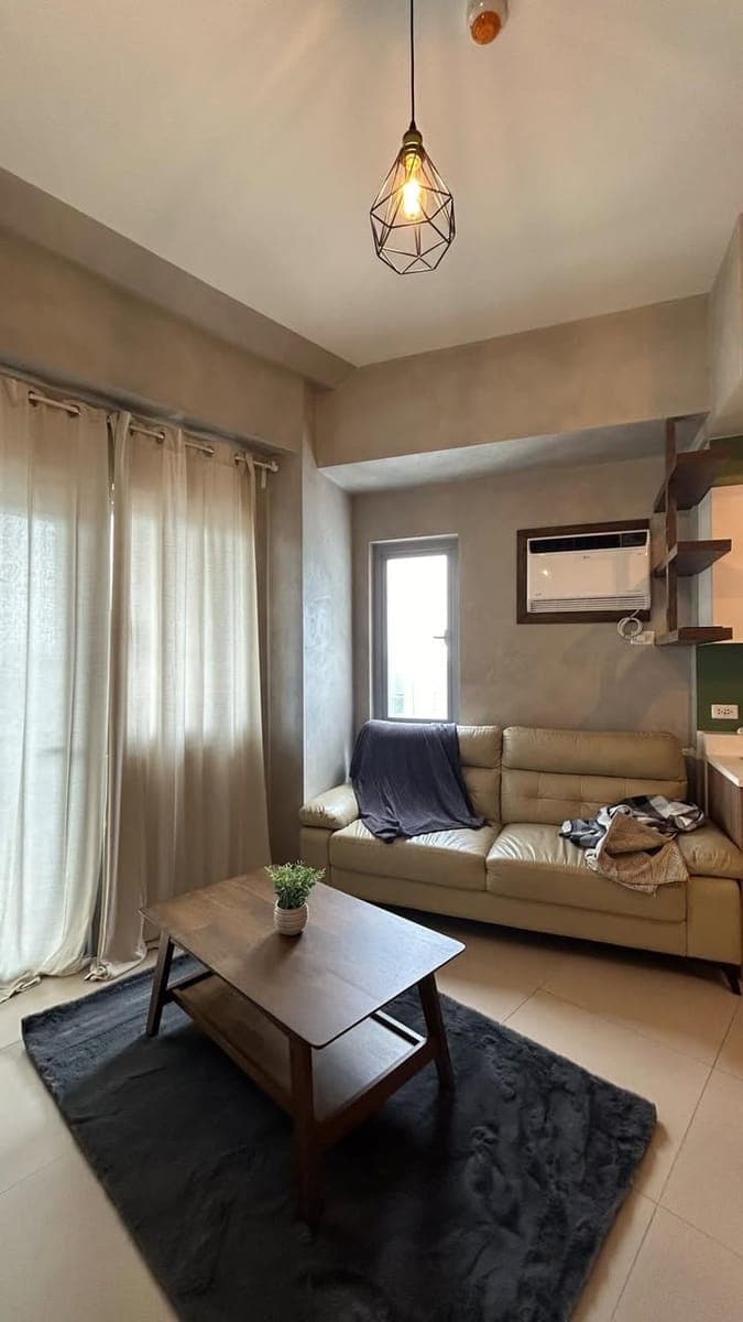 For Rent- fully furnished 1 Bedroom condo near Estancia, Capitol Commons and BGC. High floor - 43sqm - photo 1