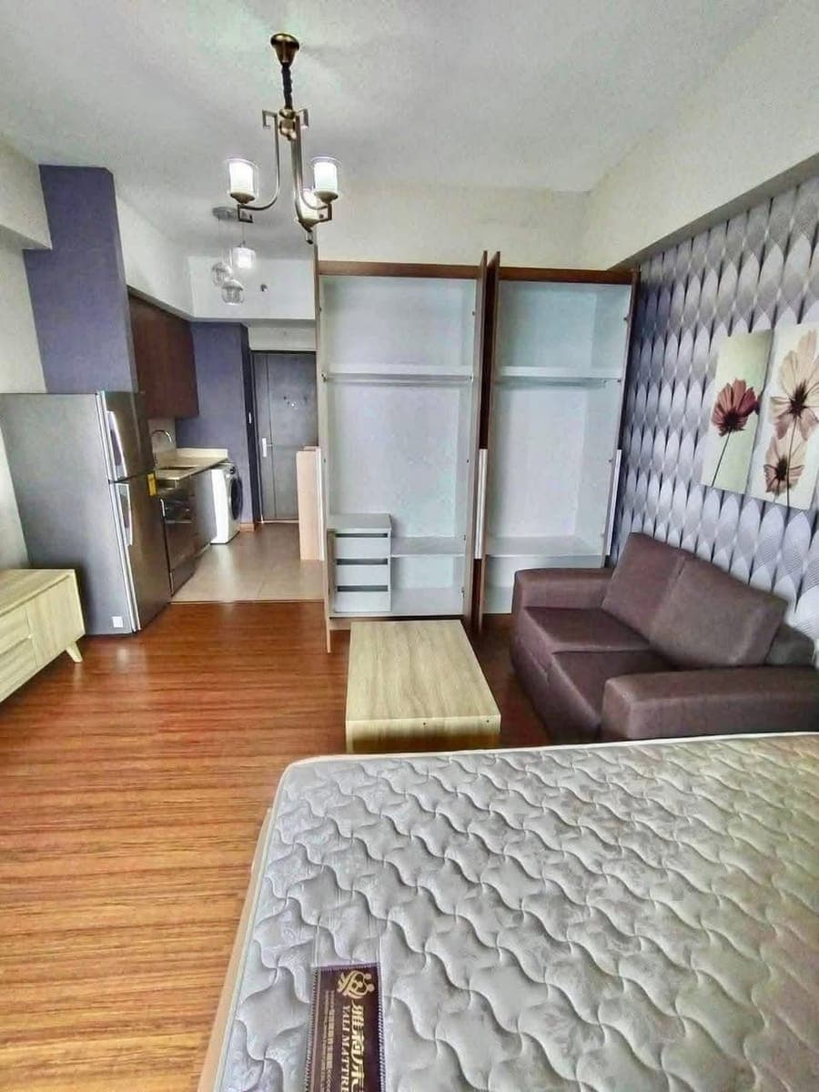 35k MONTHLY‼️SPACIOUS STUDIO UNIT AT SHANG SALCEDO PLACE - photo 2