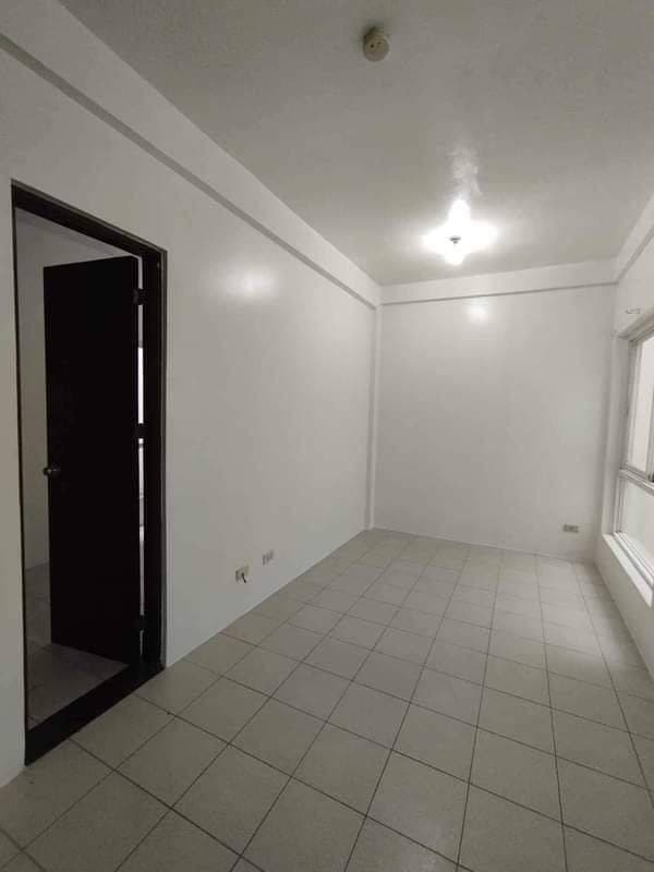 1 BEDROOM For Rent in Brgy Tejeros Makati City Very Near to Makati City Hall, Ayala Circuit, Shopwis... - photo 5