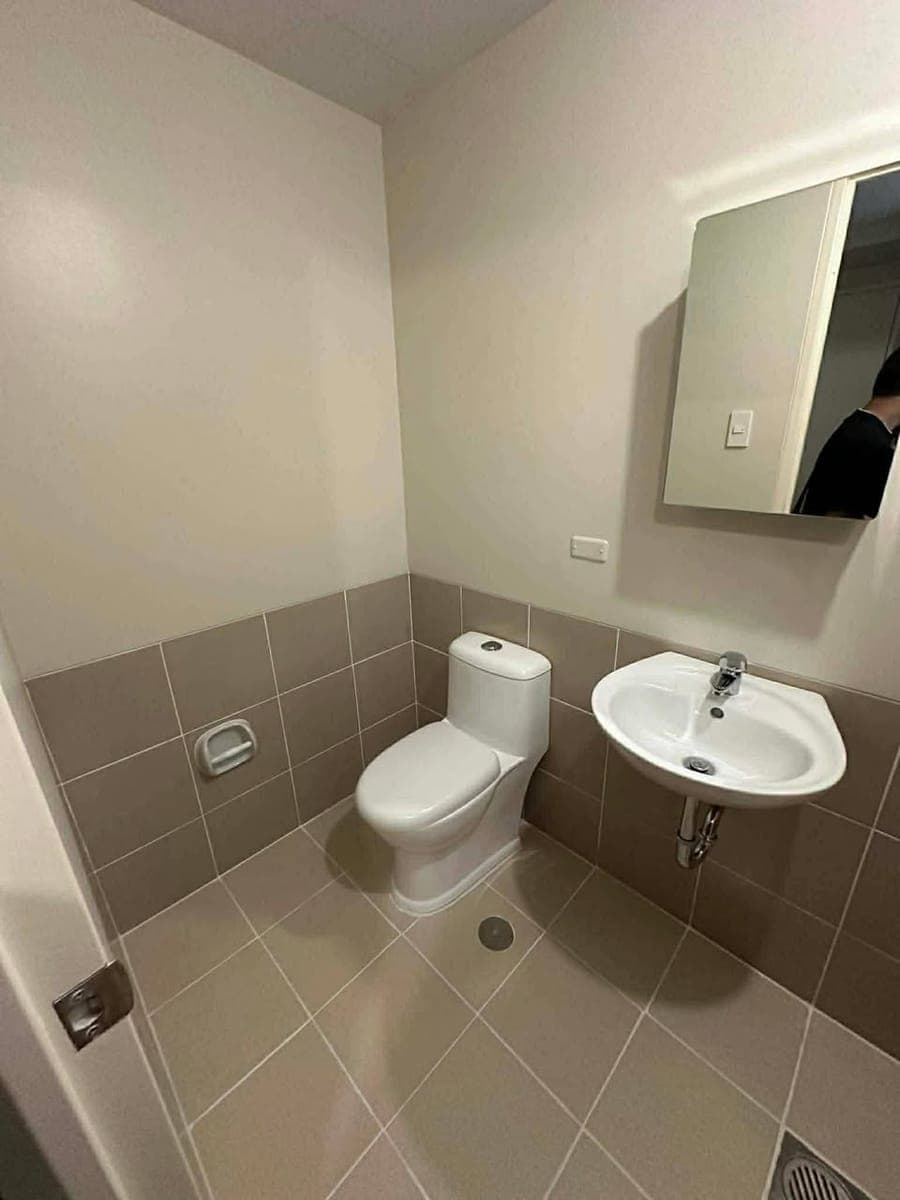 UNIT WITH PARKING FOR LEASE🥳 - photo 3