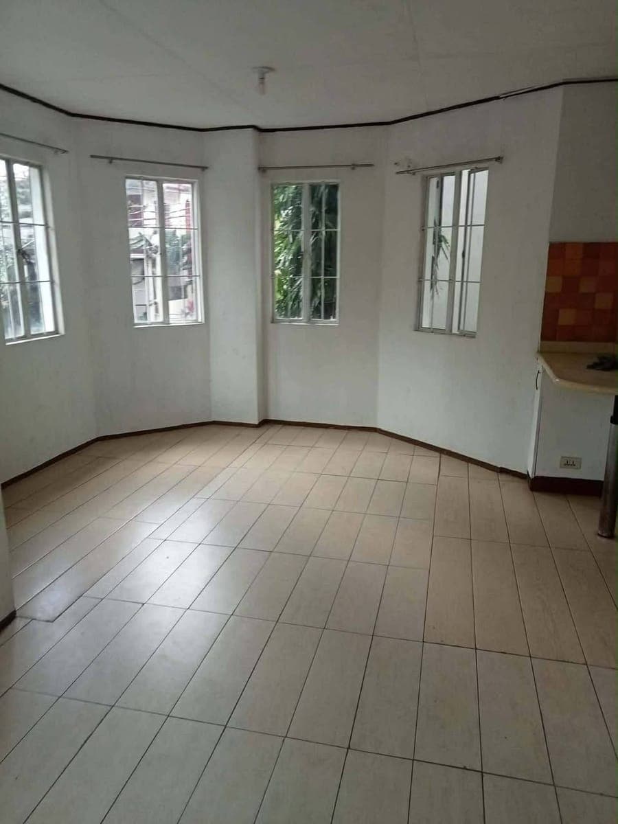 🏡 HOUSE FOR RENT – FAIRVIEW QUEZON CITY - photo 1