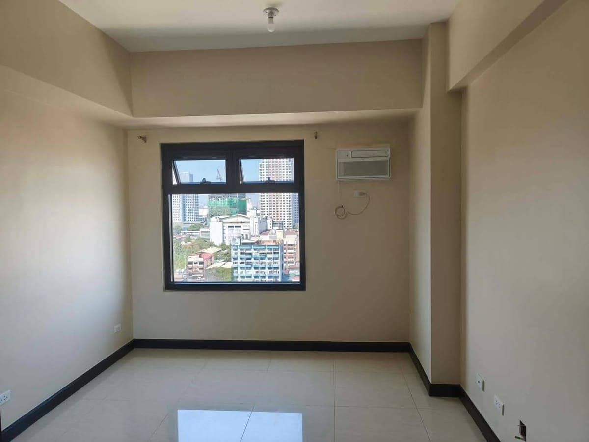 FOR RENT  –  Condo Unit at Aurora Escalades Cubao - photo 2