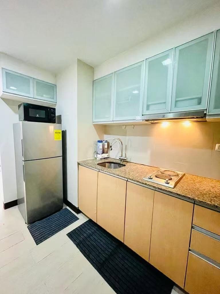 FOR RENT BIG STUDIO UNIT IN MAKATI CITY - photo 1