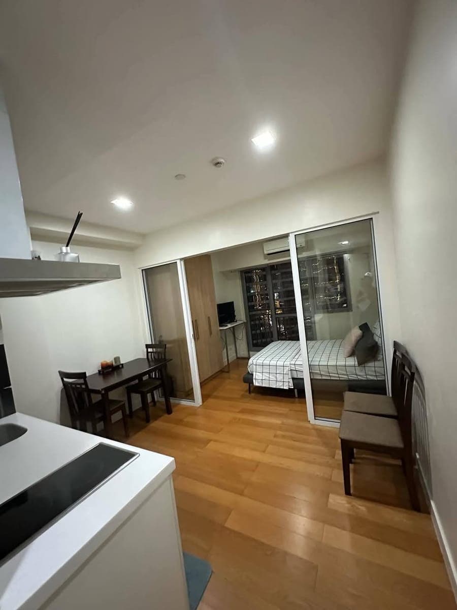 📍 CONDO UNIT FOR LEASE - photo 5