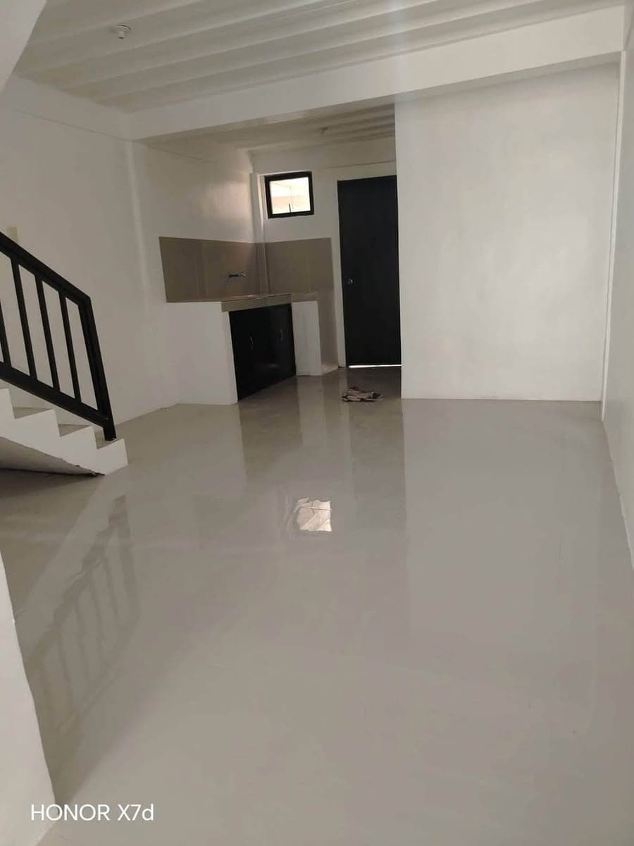 TOWNHOUSE FOR RENT - photo 2