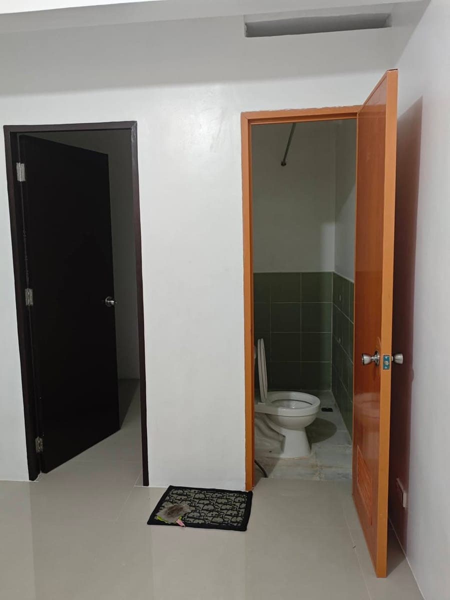 🏠 FOR RENT — ROOM / SMALL HOUSE - photo 2