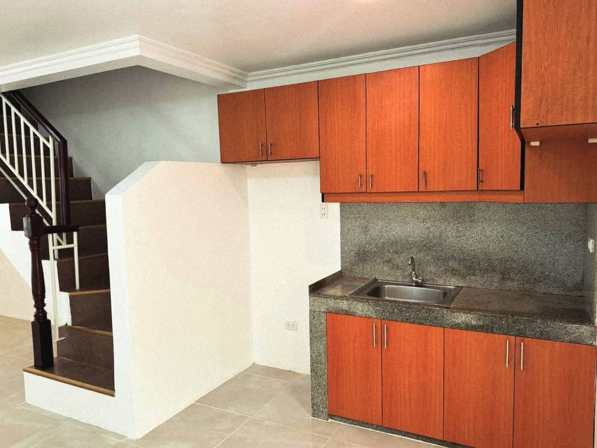 3-BR Townhouse for RENT. - photo 4
