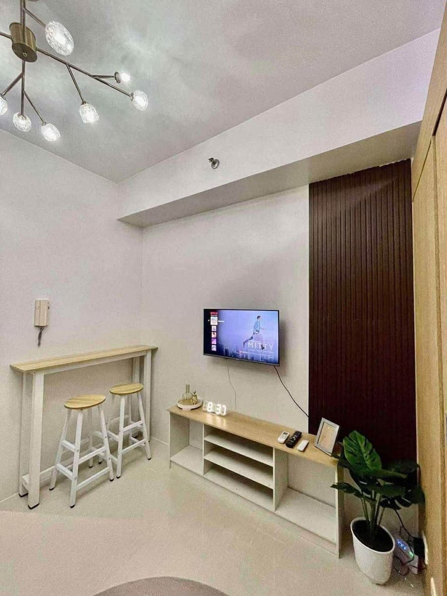 1BR with Balcony | Fully Furnished - photo 5