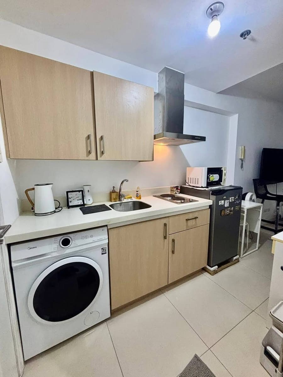FOR RENT: ₱16,000/month. | Inclusive association dues - photo 1