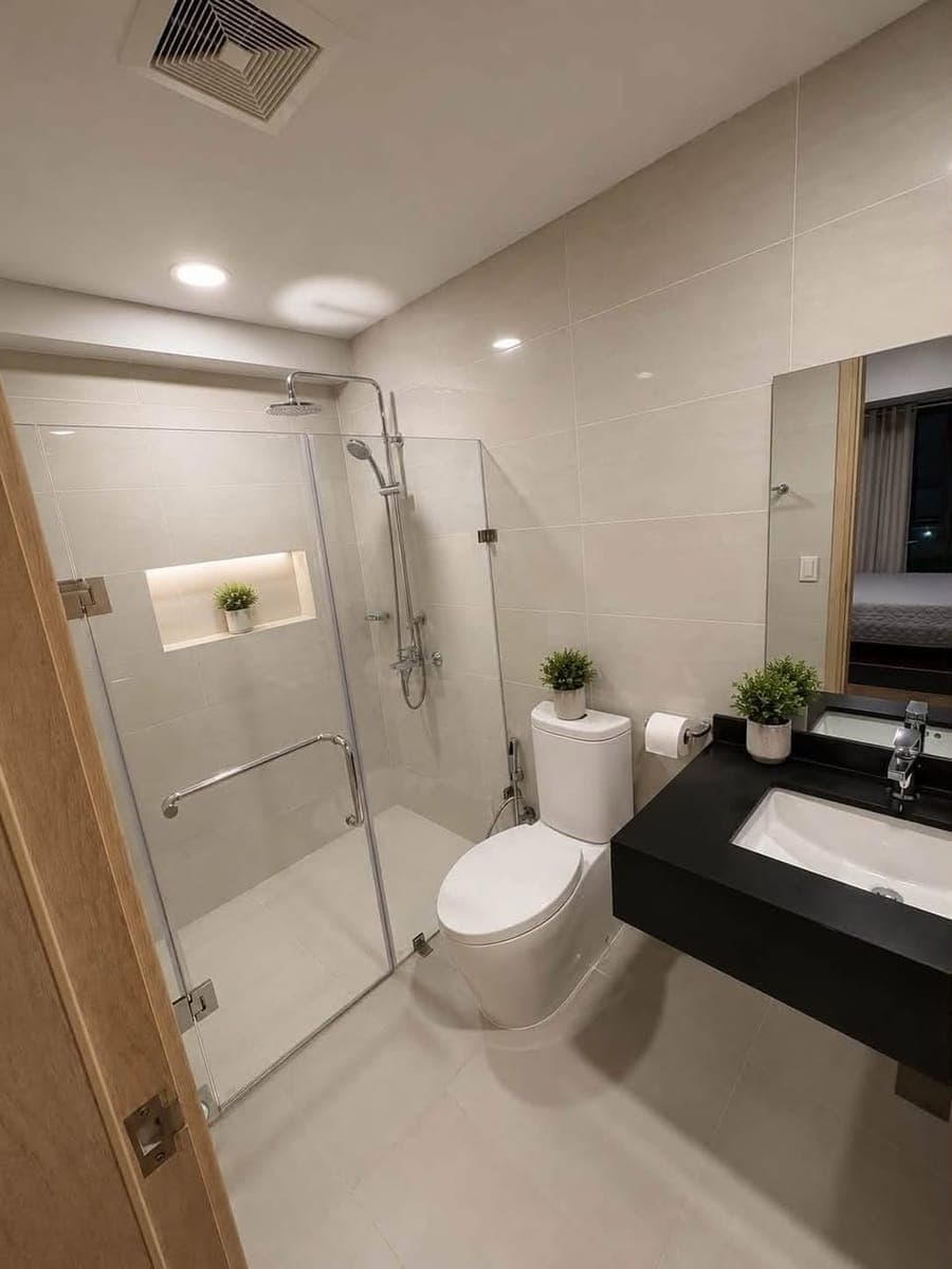 Condo unit for 𝗥𝗘𝗡𝗧 - photo 1